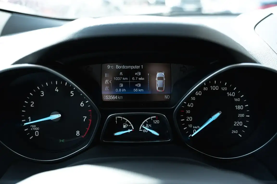 FORD KUGA