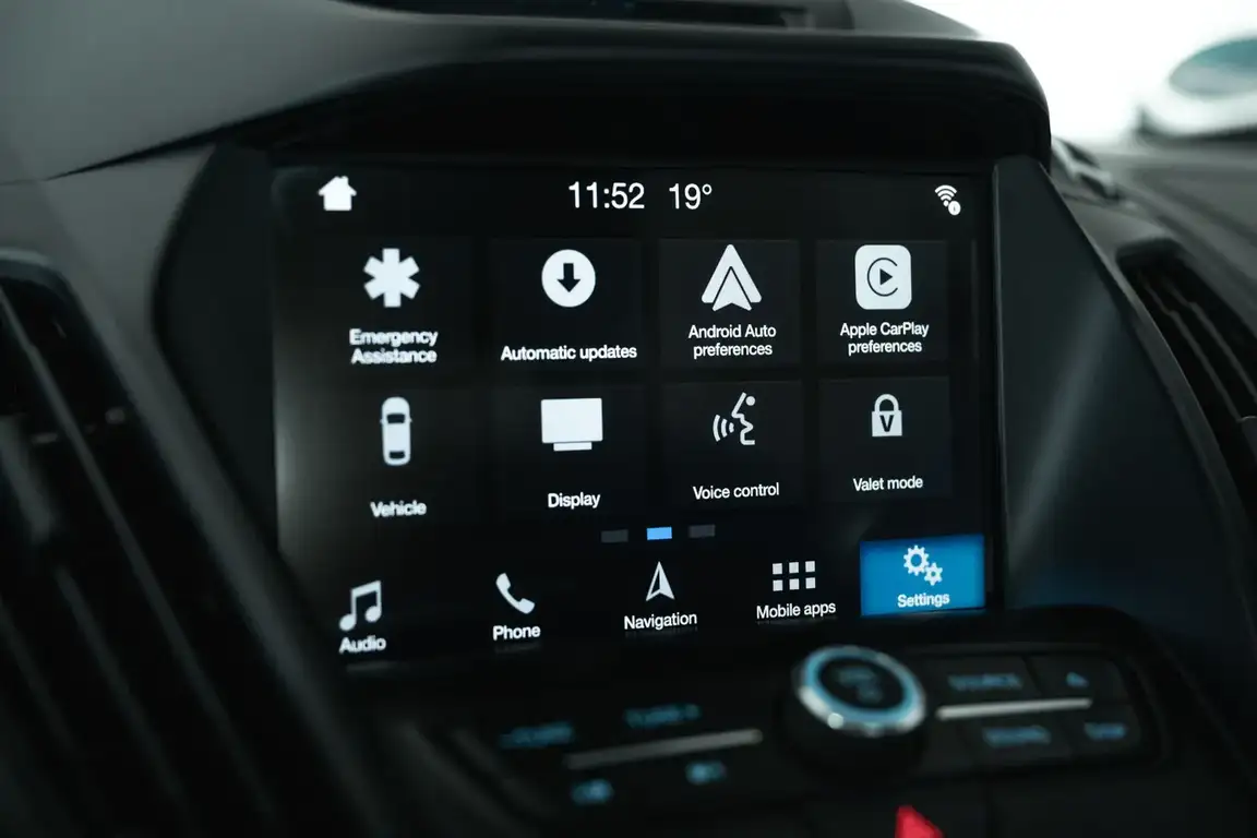 FORD KUGA
