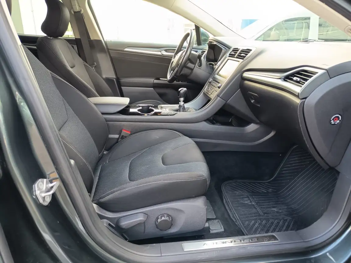 FORD MONDEO