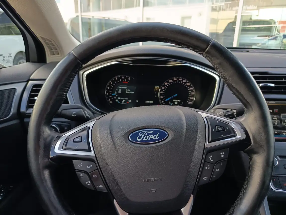 FORD MONDEO