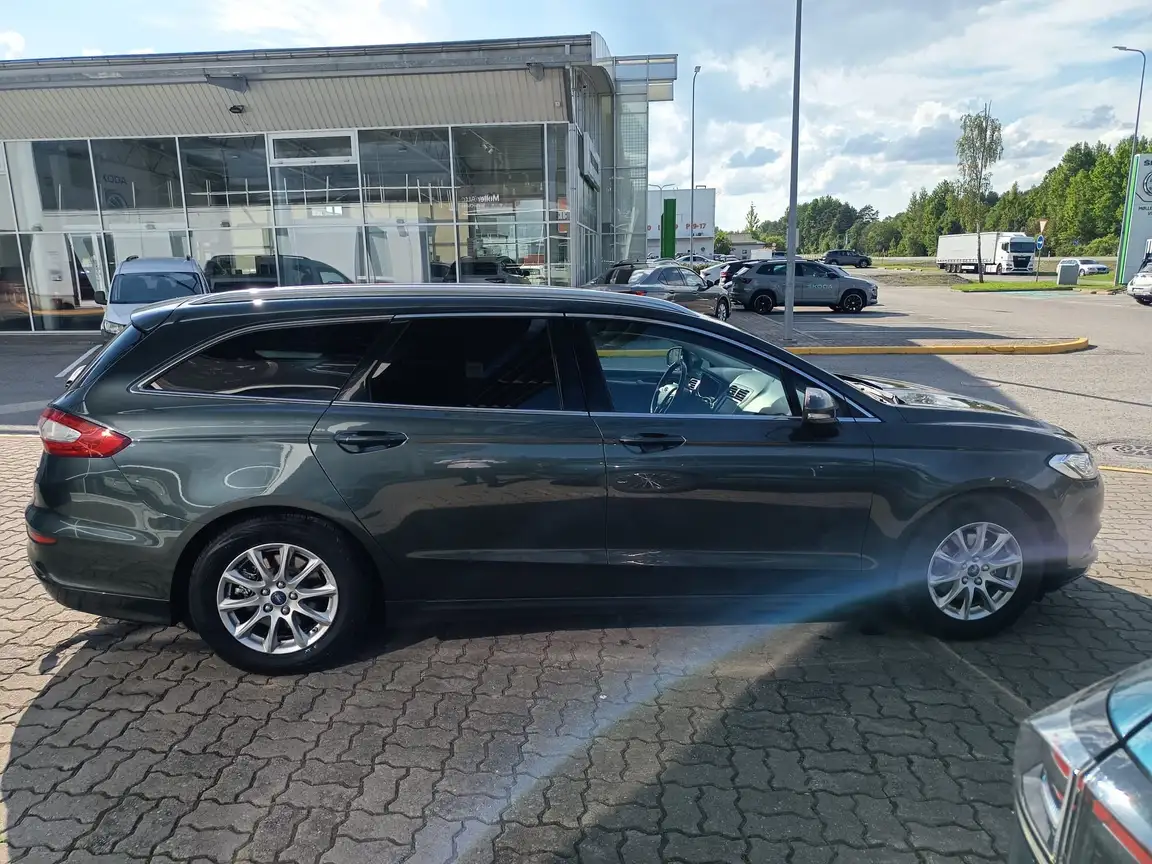 FORD MONDEO