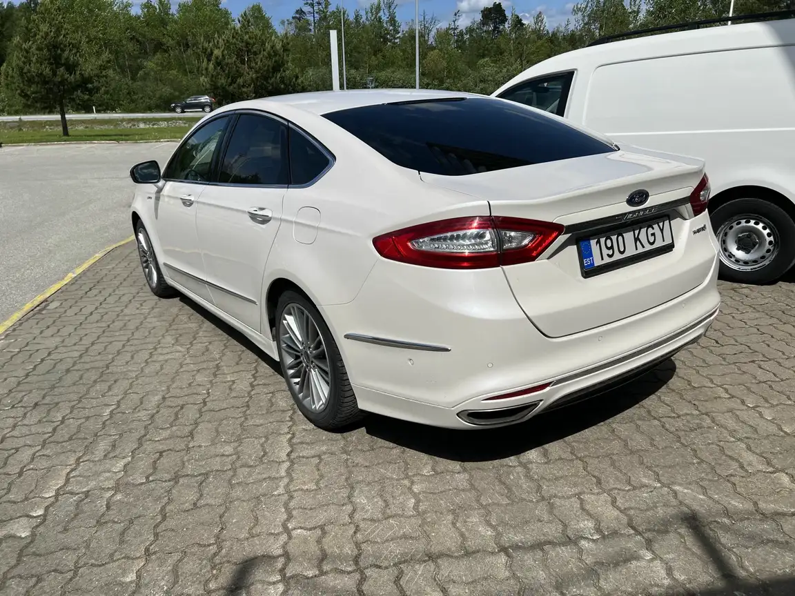 FORD MONDEO