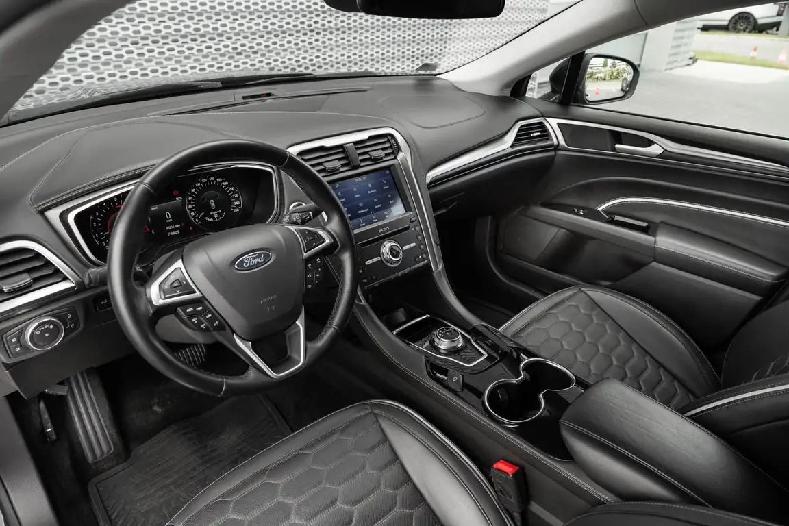 FORD MONDEO