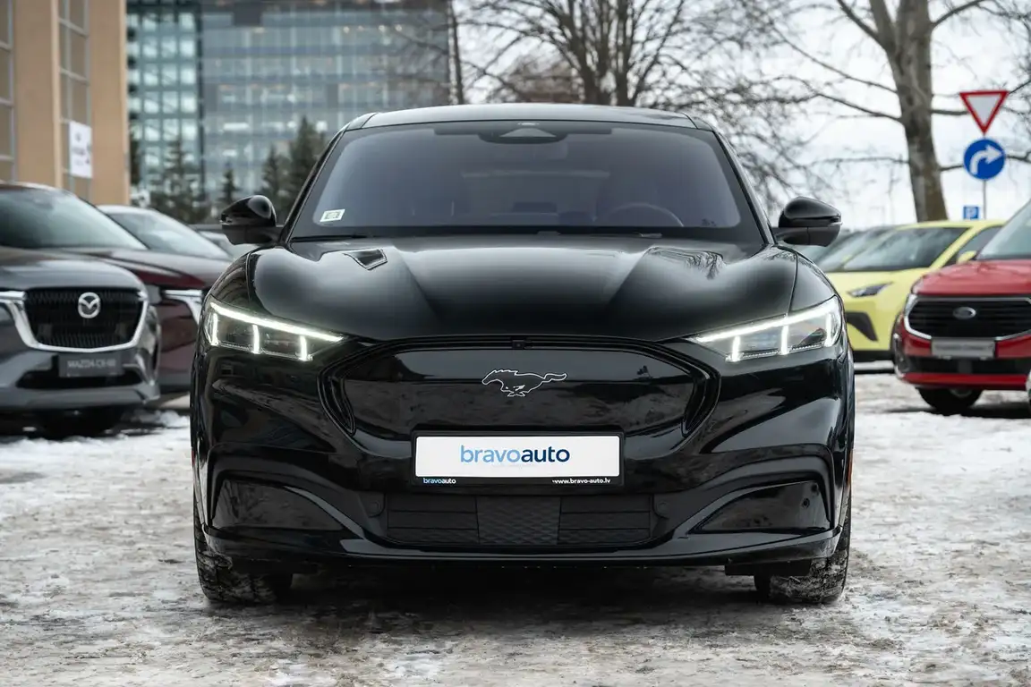 FORD MUSTANG MACH-E