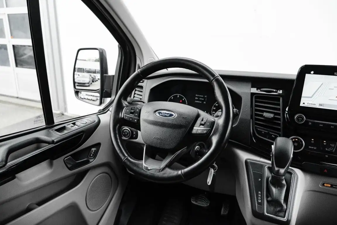 FORD TOURNEO