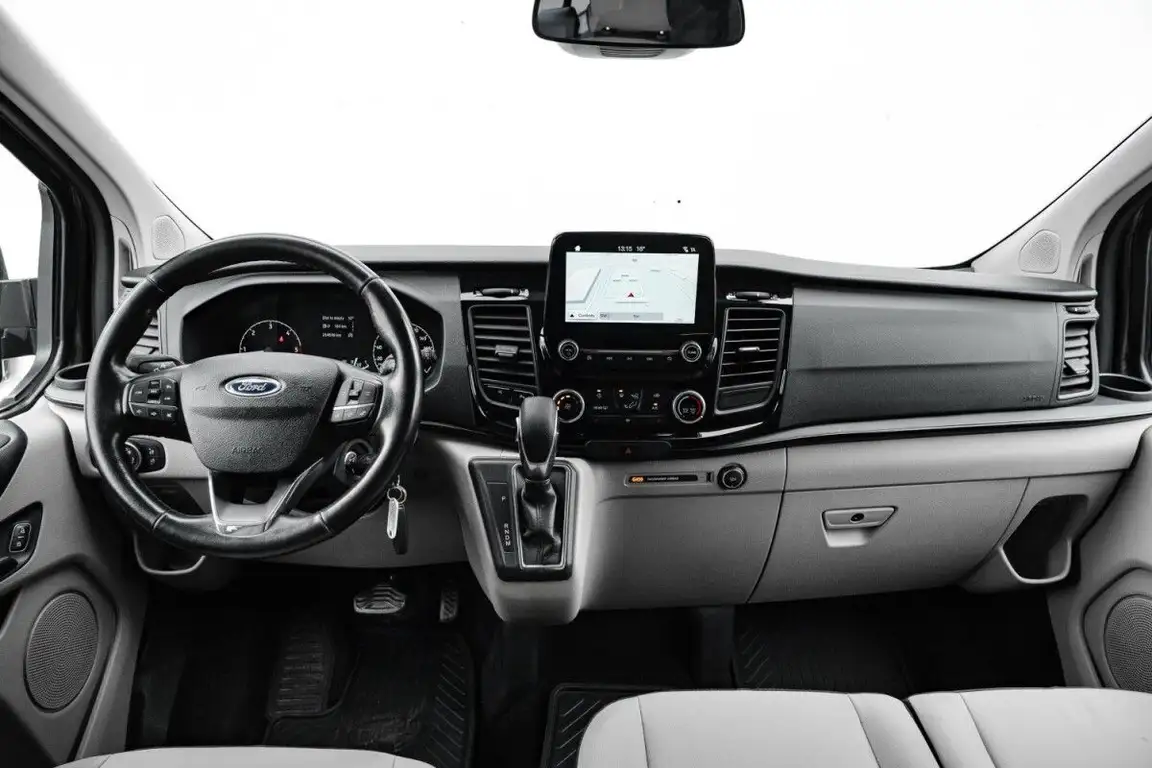 FORD TOURNEO