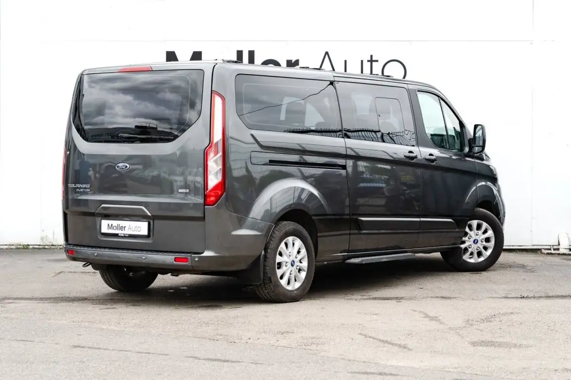 FORD TOURNEO