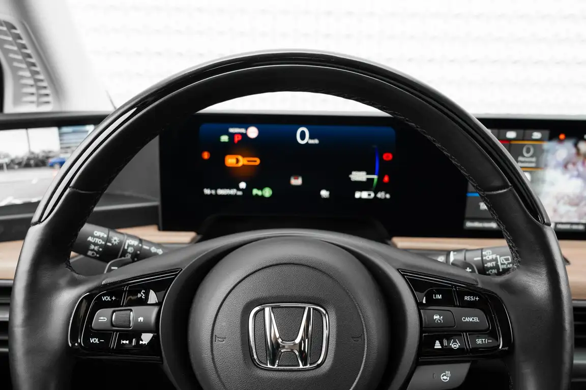 HONDA E
