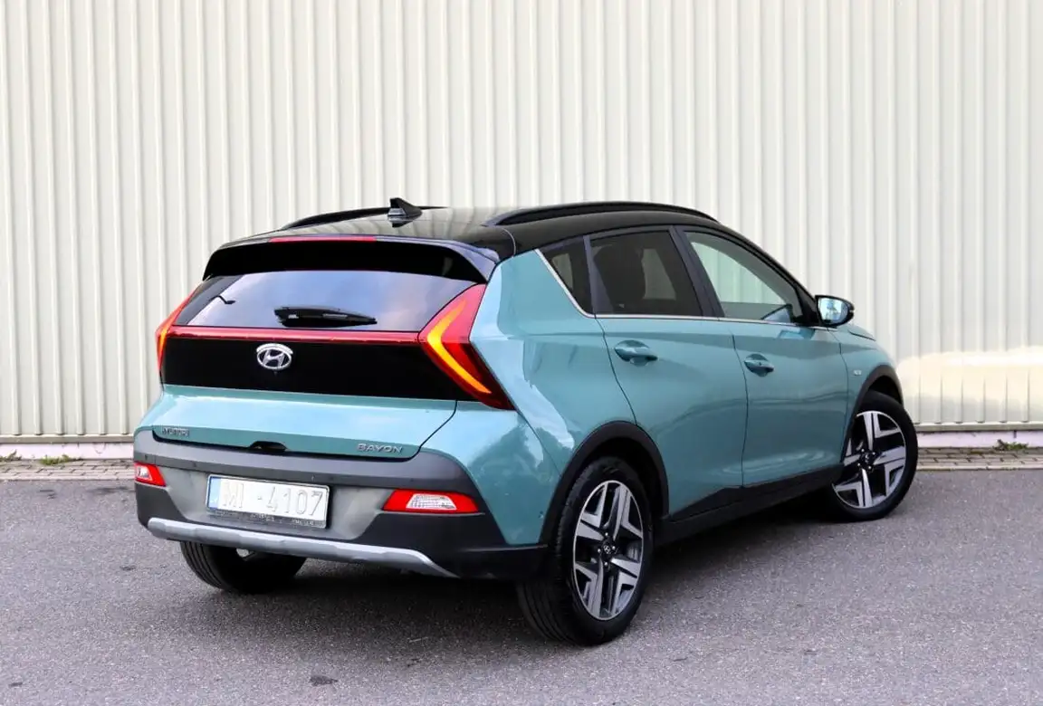 HYUNDAI BAYON