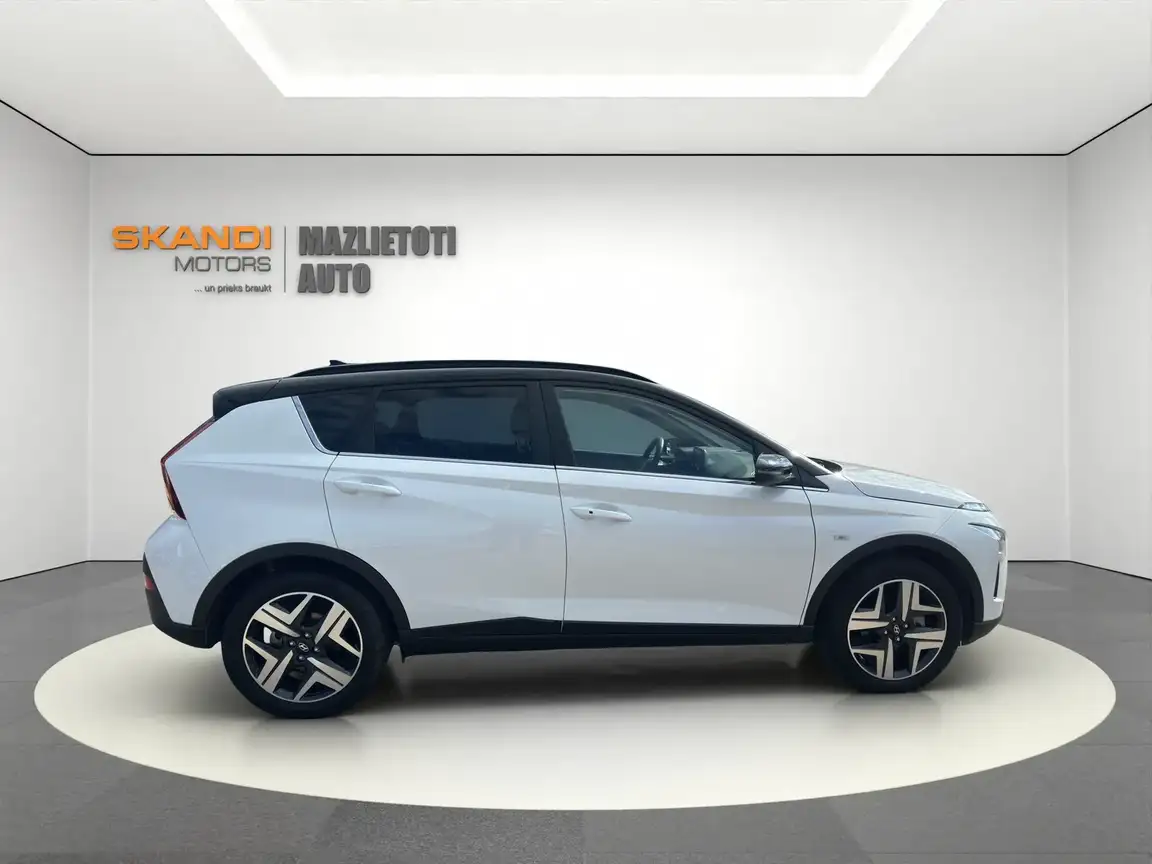 HYUNDAI BAYON