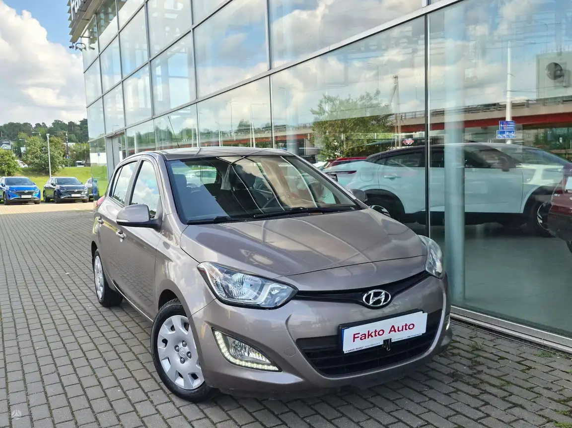 HYUNDAI I20