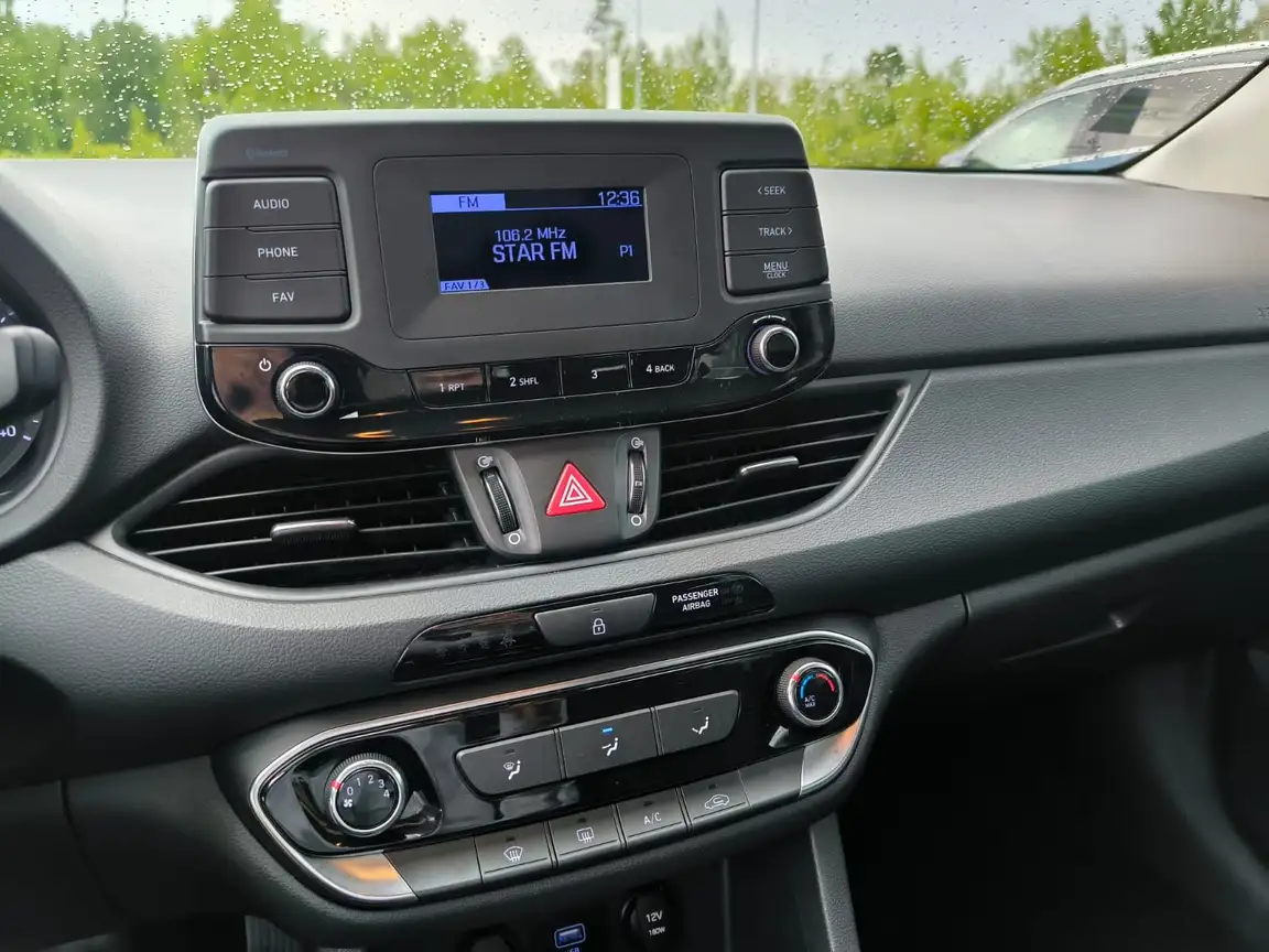 HYUNDAI I30