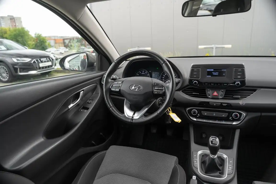 HYUNDAI I30