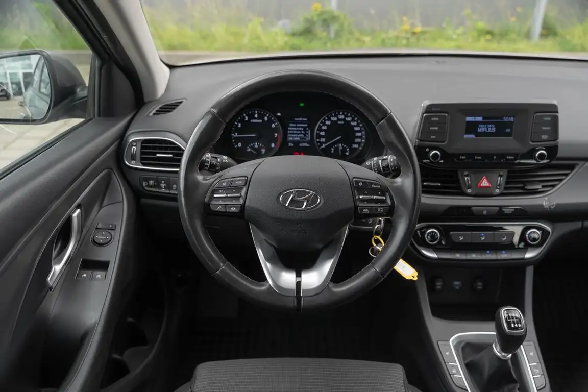 HYUNDAI I30