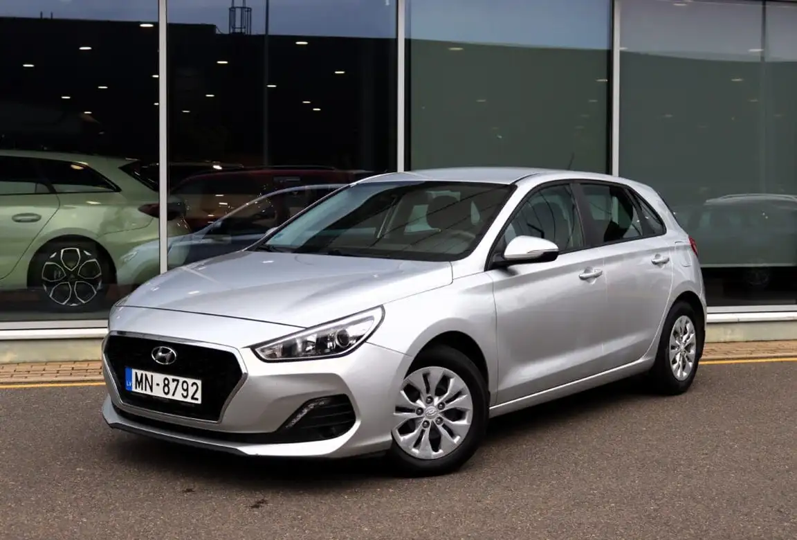 HYUNDAI I30