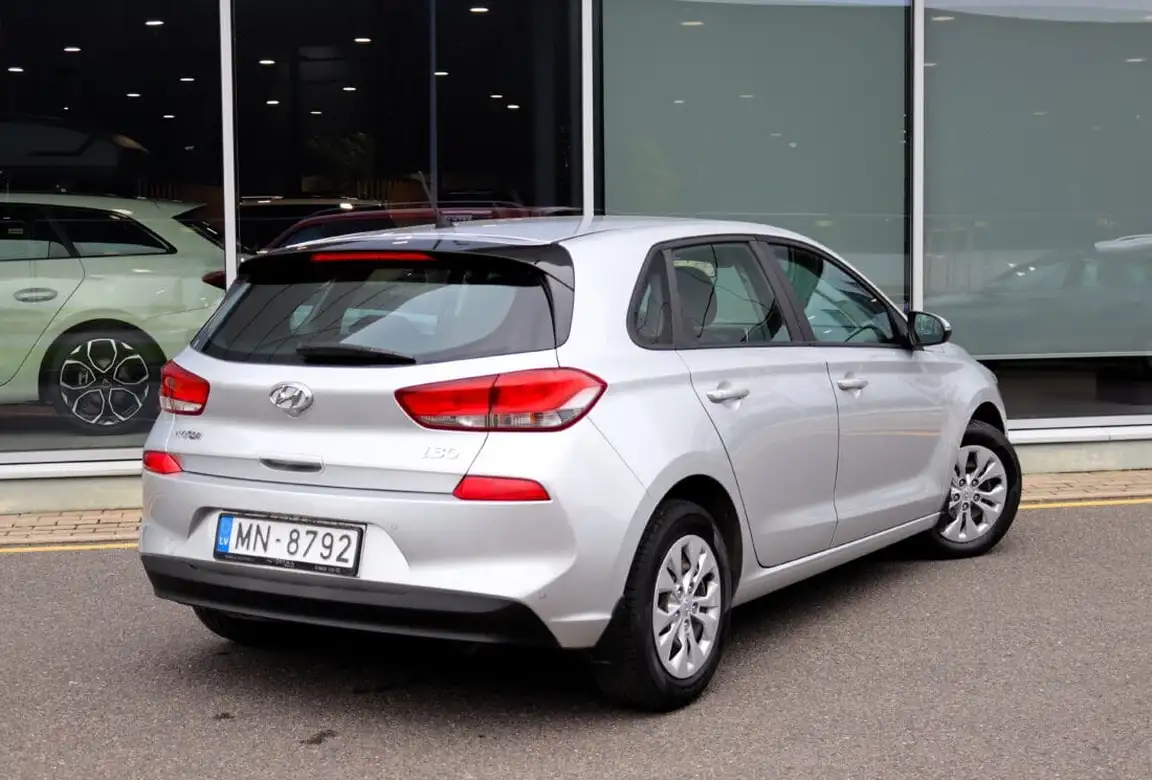 HYUNDAI I30