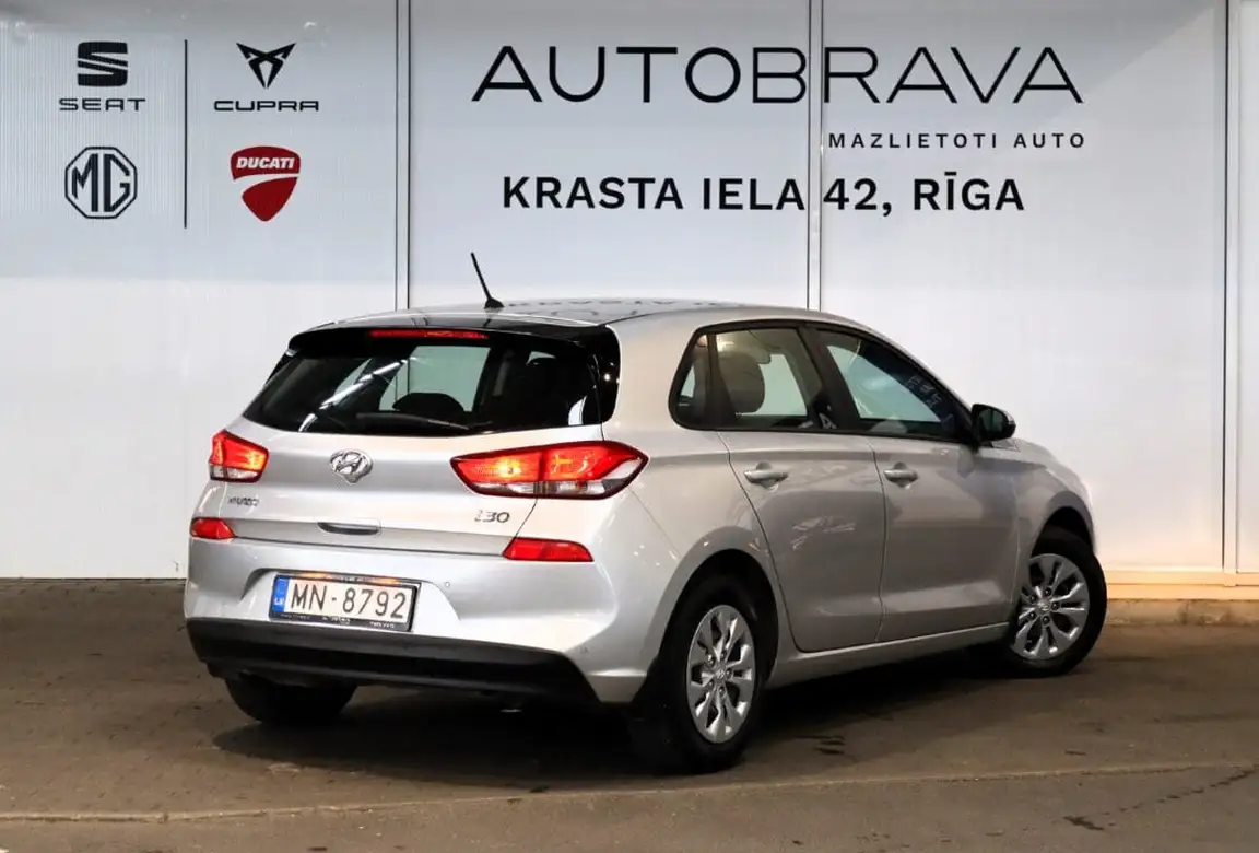HYUNDAI I30