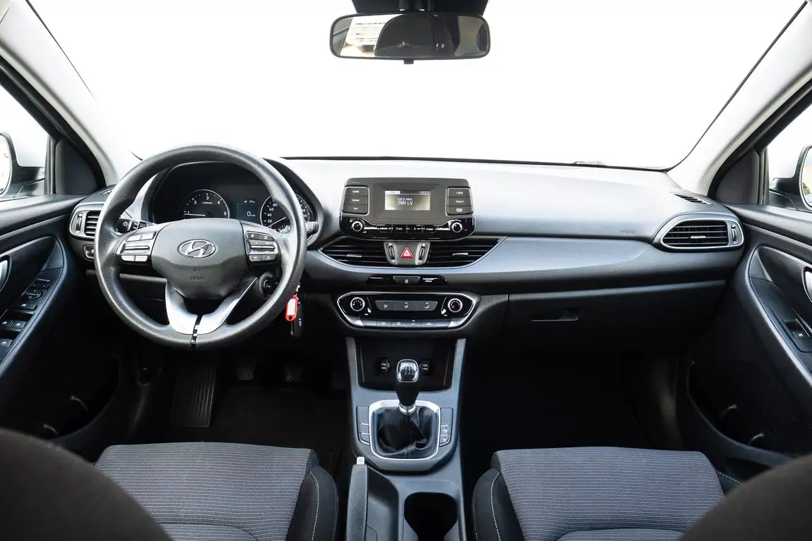 HYUNDAI I30