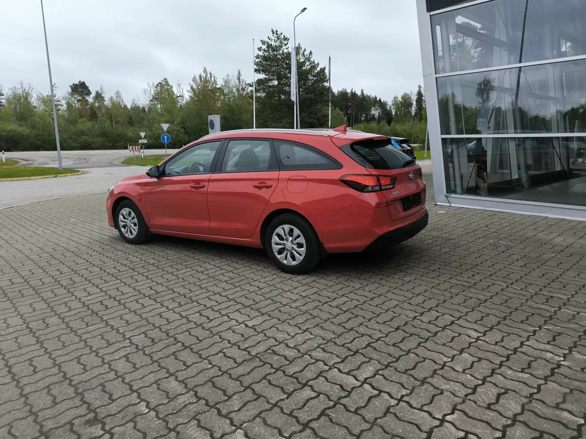 HYUNDAI I30