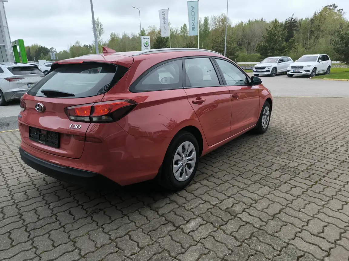 HYUNDAI I30