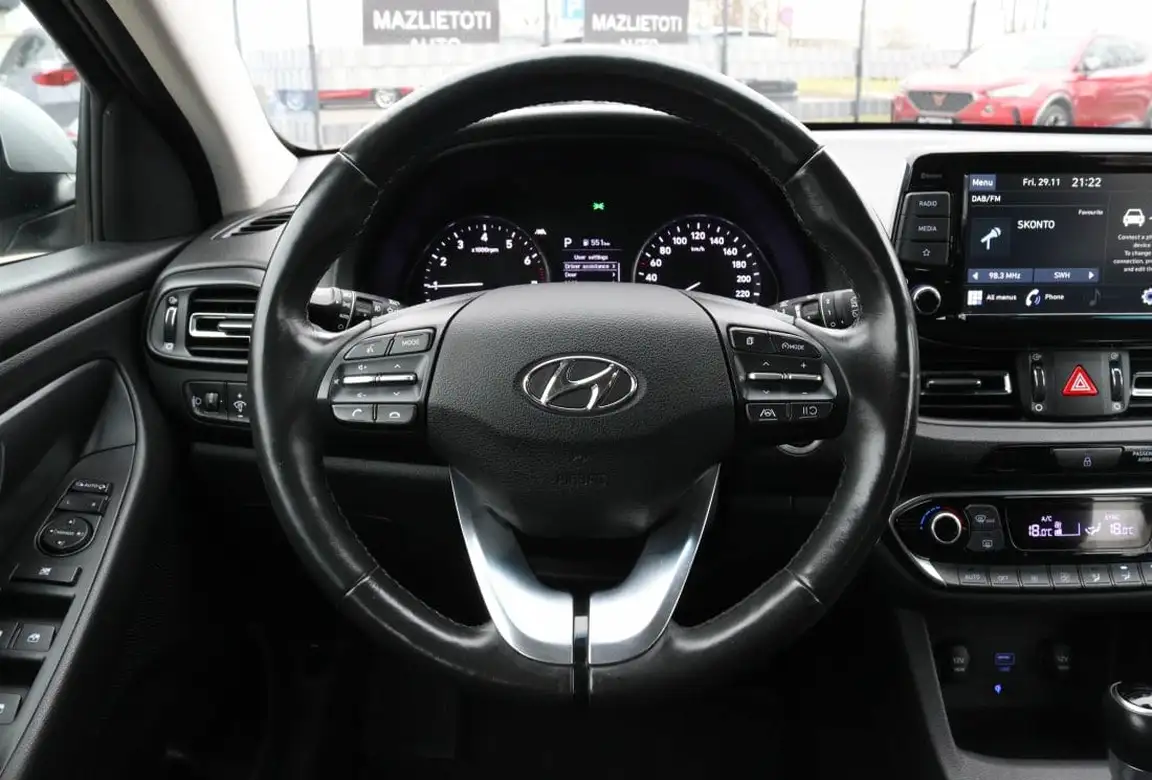 HYUNDAI I30