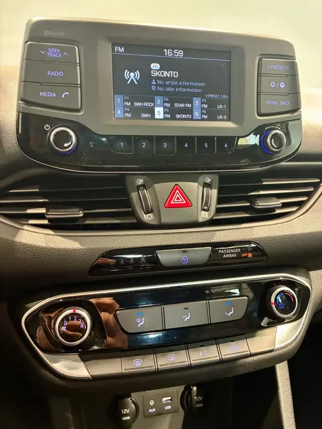HYUNDAI I30