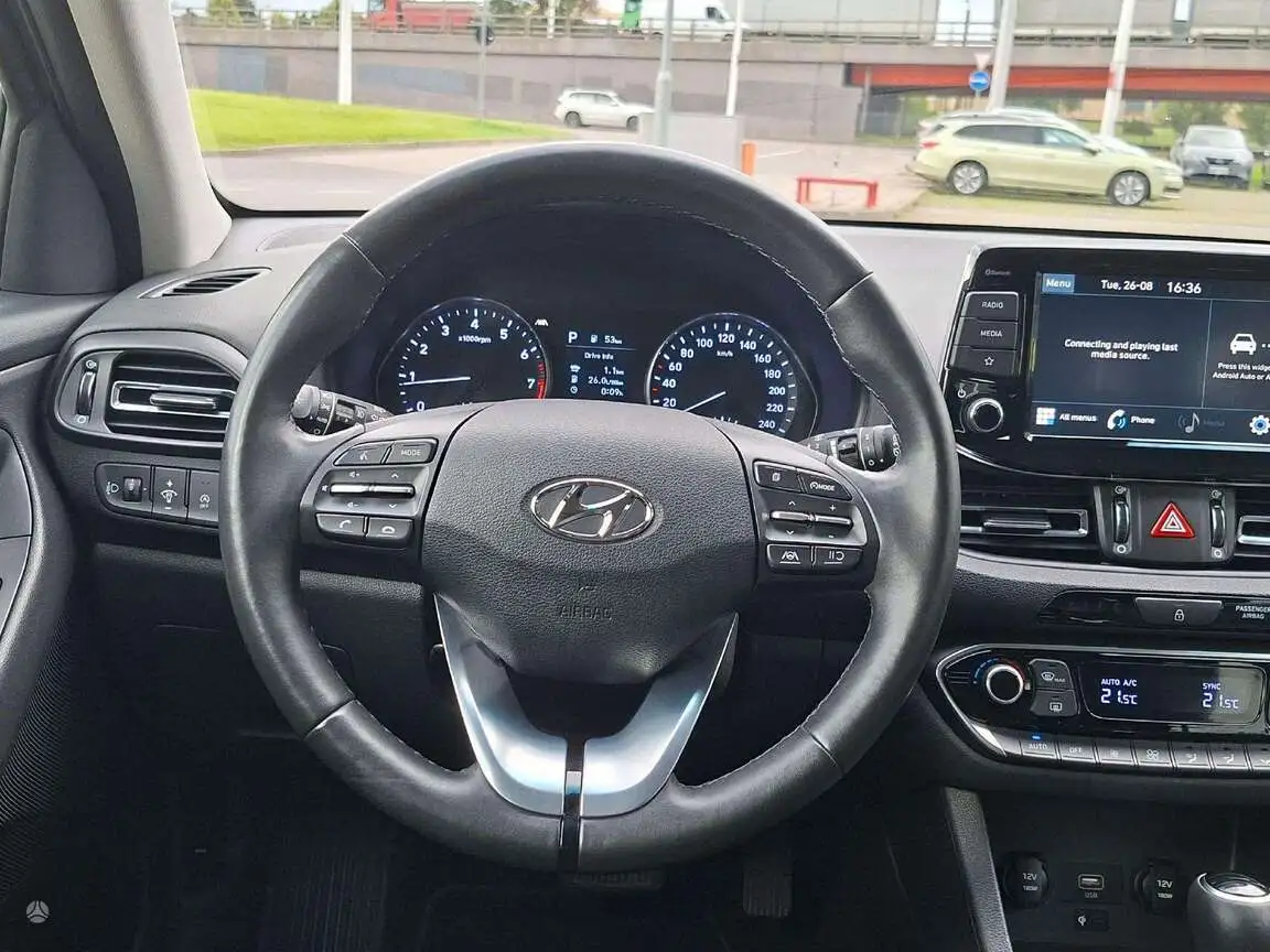 HYUNDAI I30