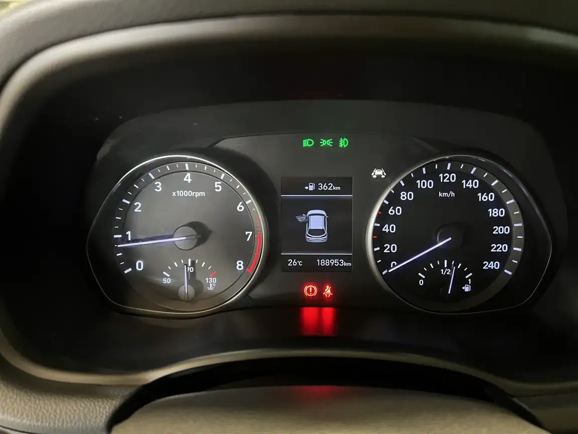 HYUNDAI I30