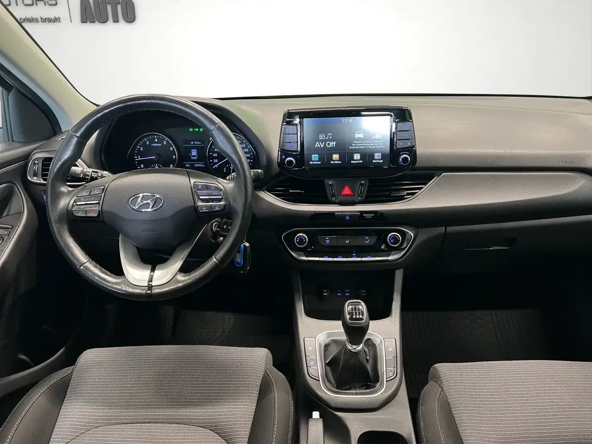 HYUNDAI I30