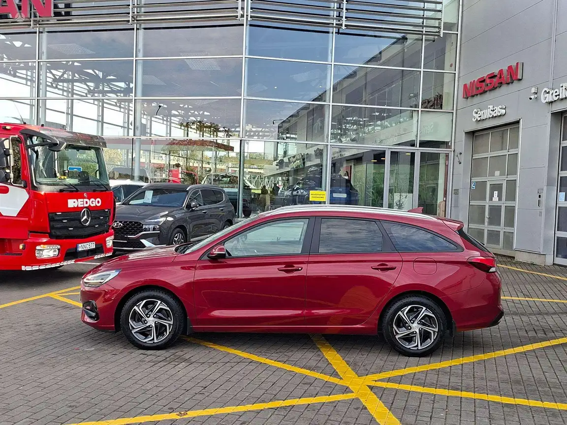 HYUNDAI I30