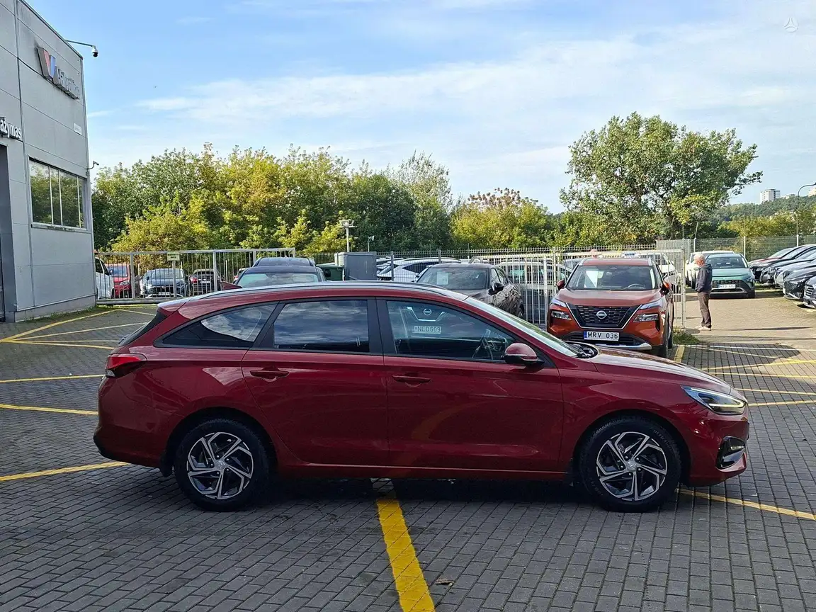 HYUNDAI I30