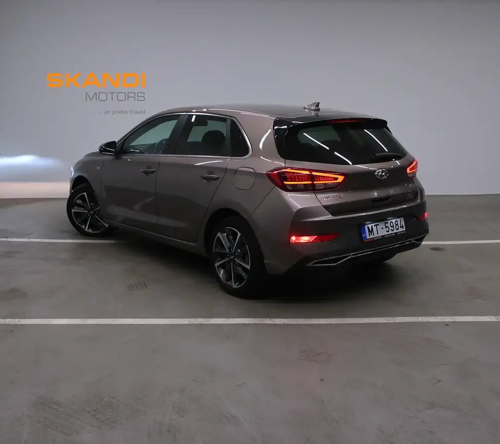 HYUNDAI I30