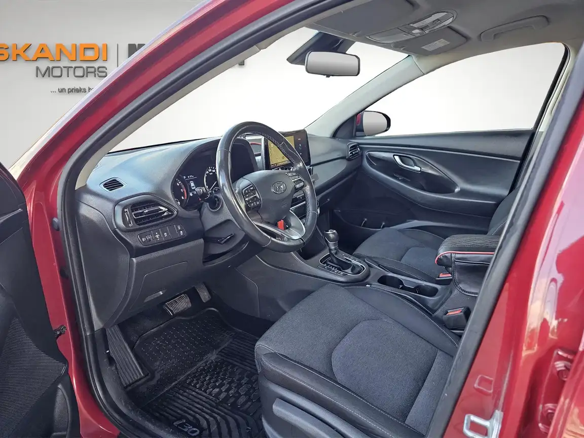HYUNDAI I30