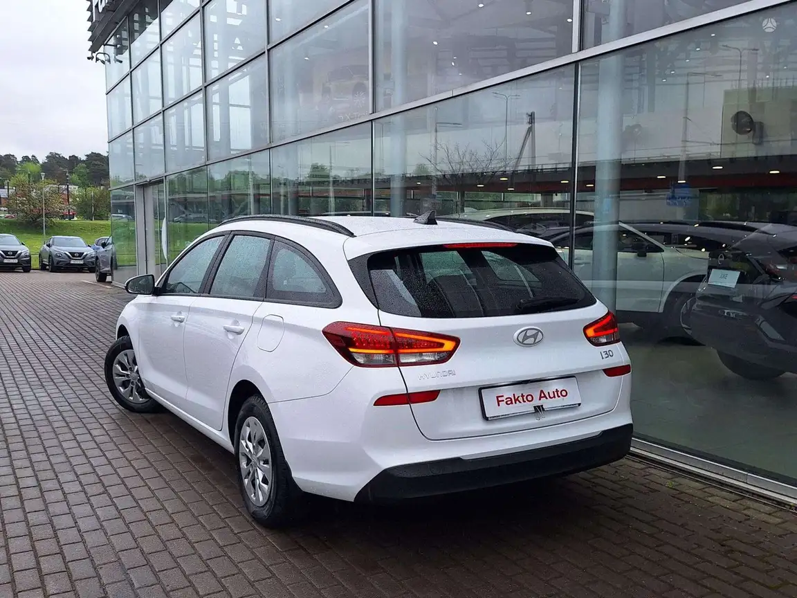 HYUNDAI I30