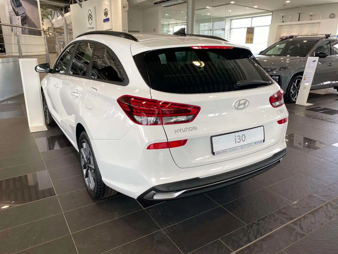 HYUNDAI I30