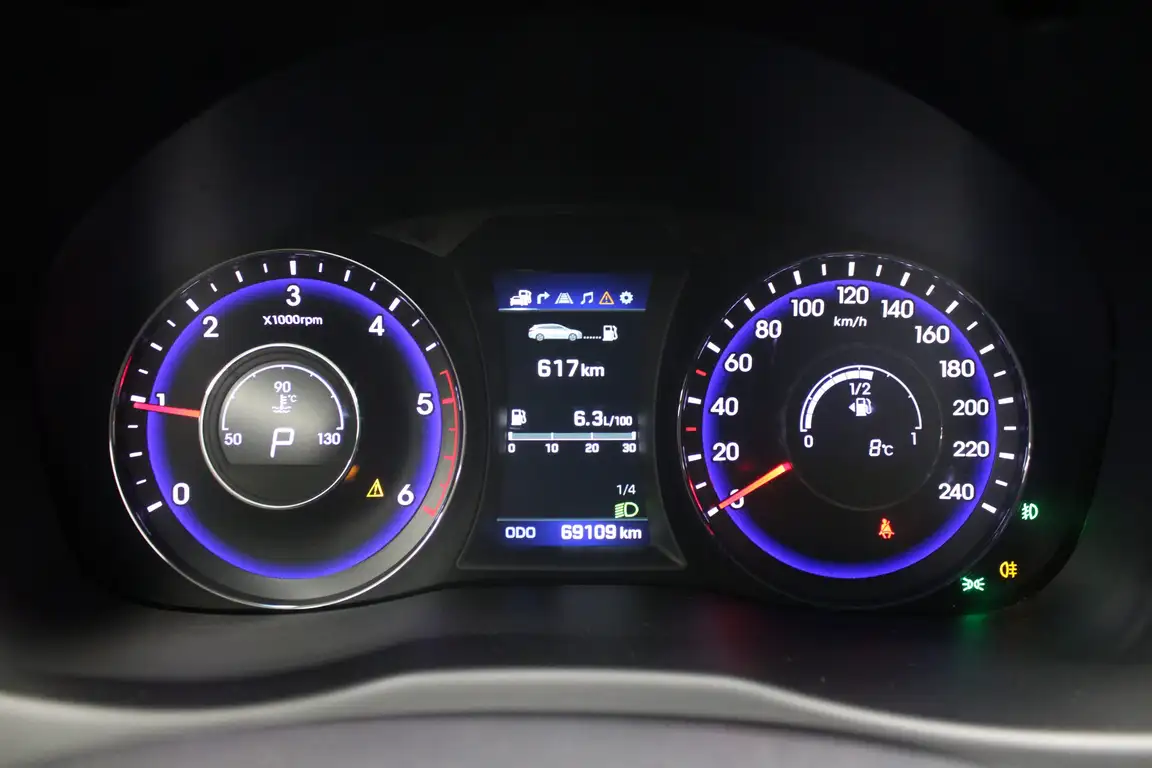 HYUNDAI I40