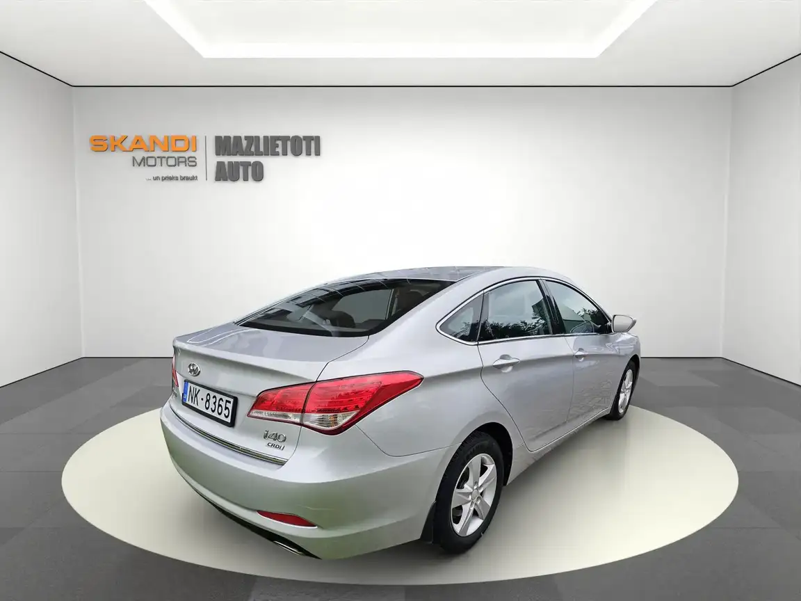 HYUNDAI I40