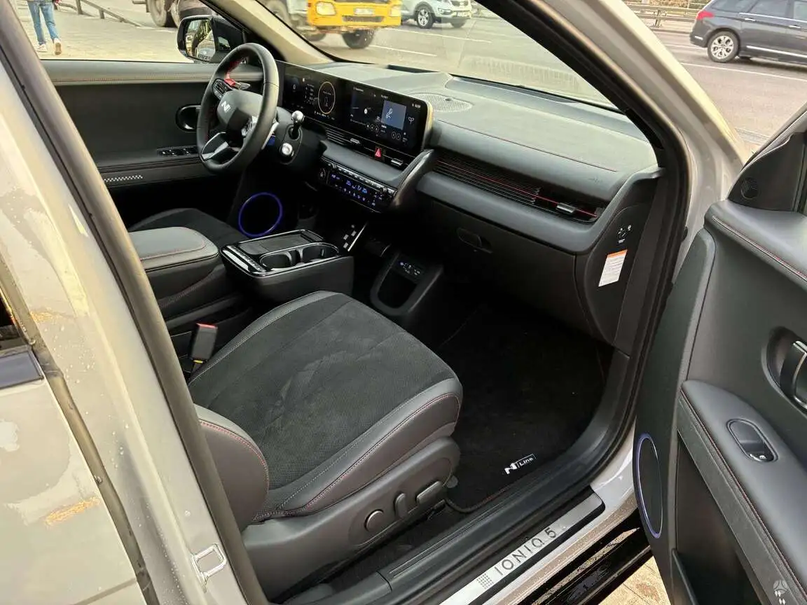 HYUNDAI IONIQ 5