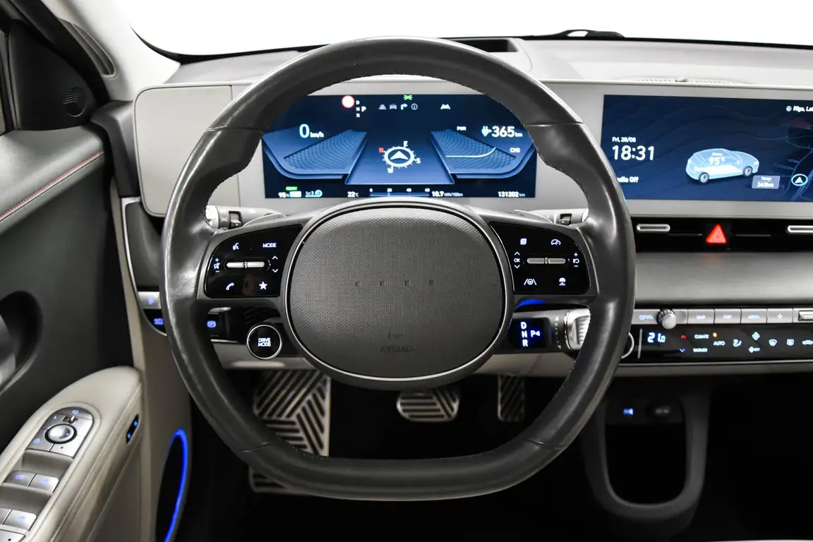 HYUNDAI IONIQ