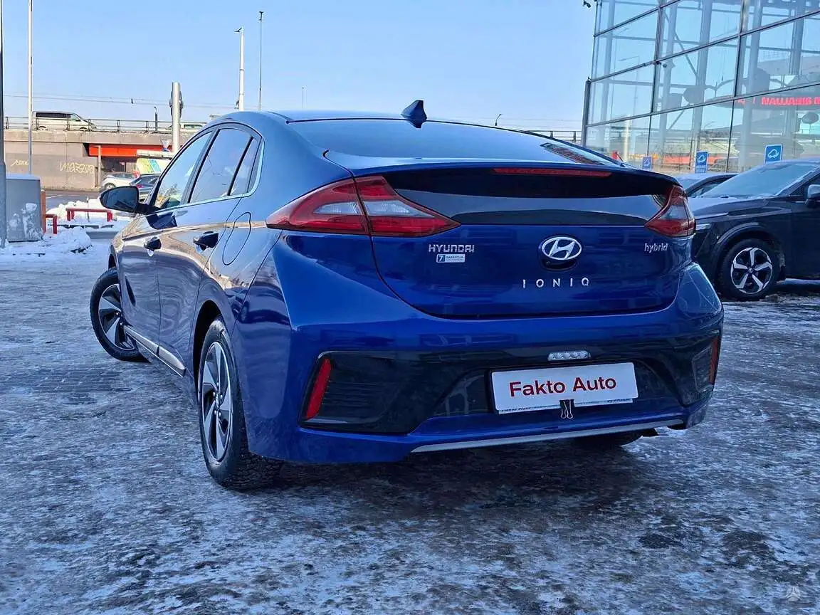 HYUNDAI IONIQ