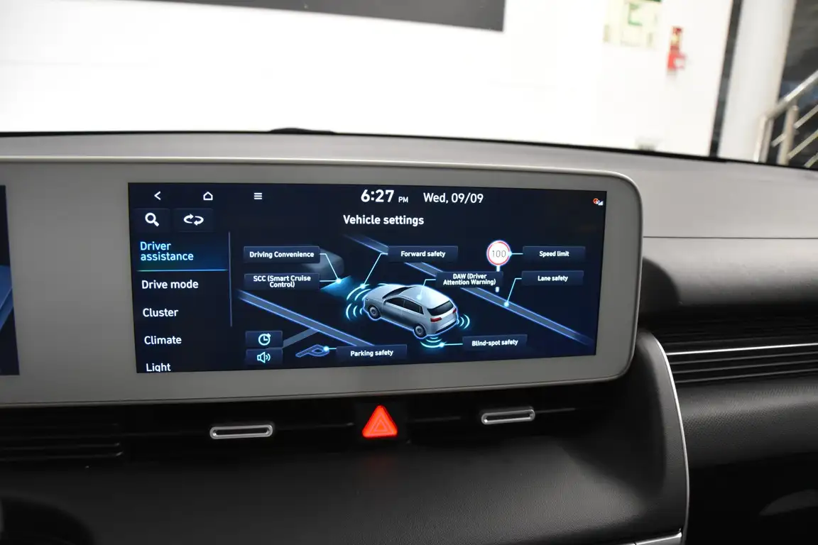 HYUNDAI IONIQ