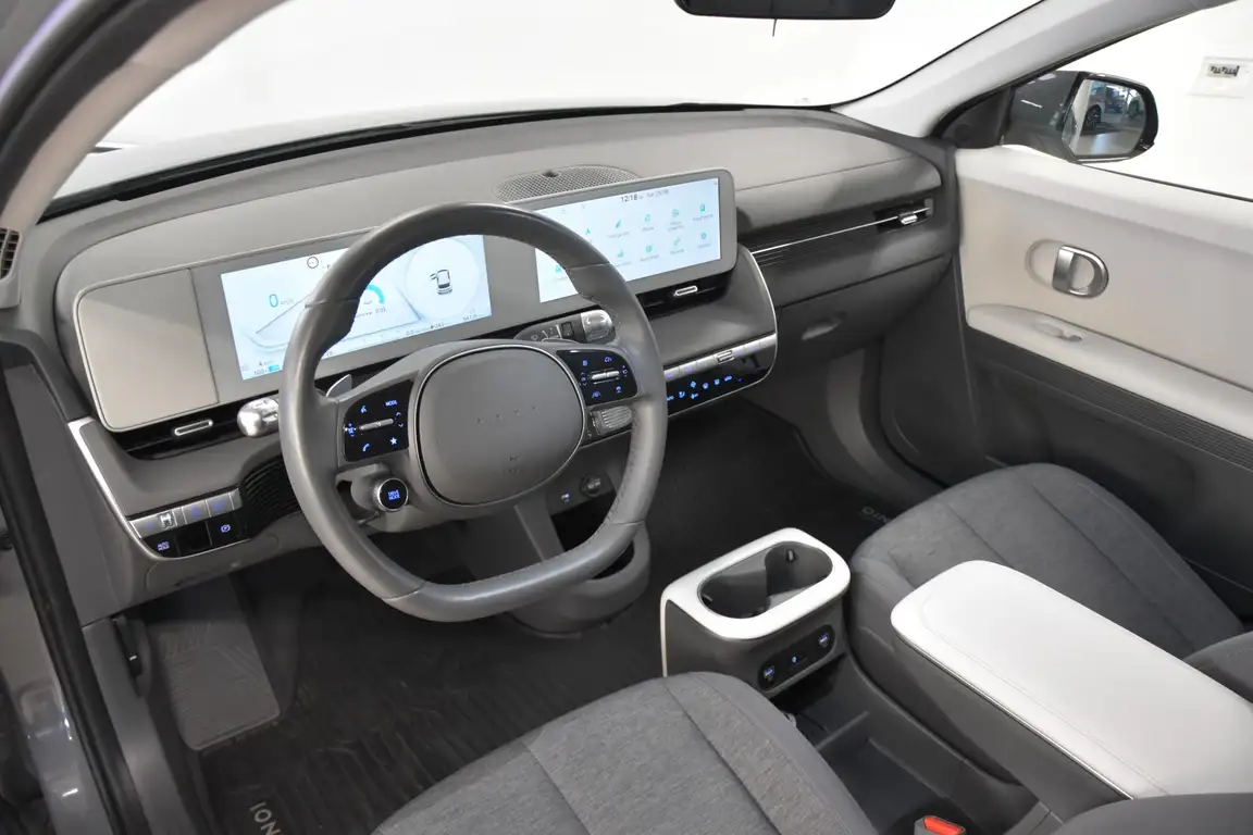 HYUNDAI IONIQ