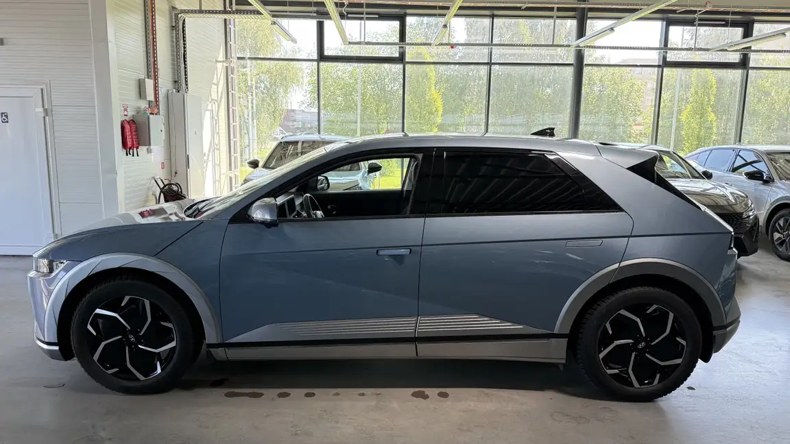 HYUNDAI IONIQ