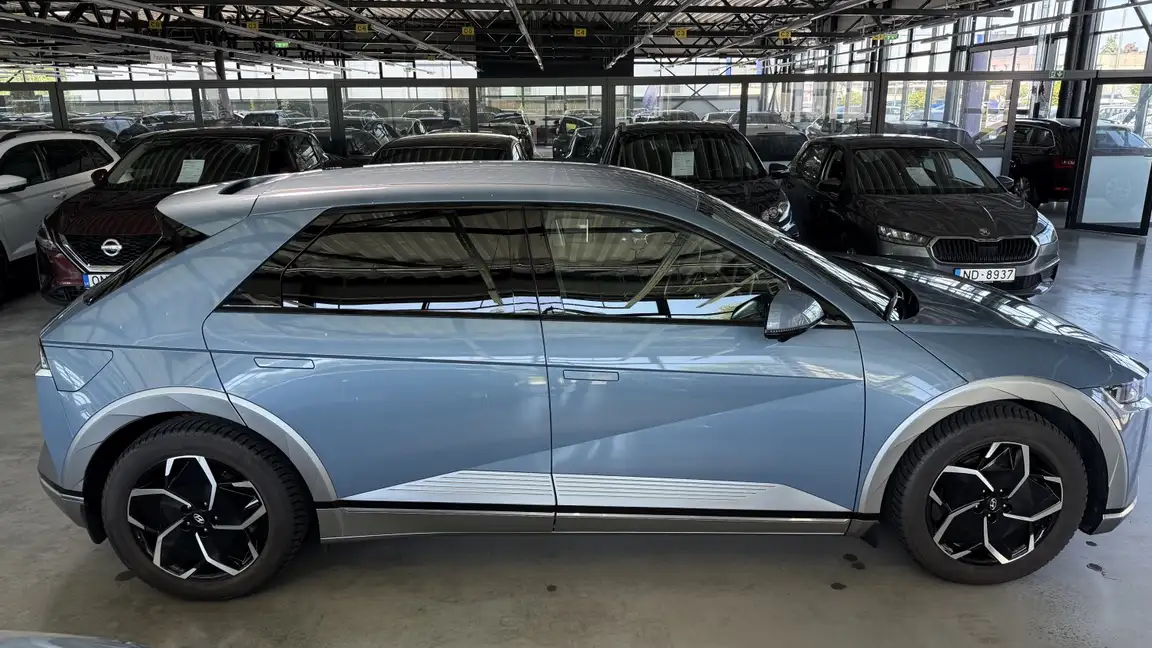 HYUNDAI IONIQ