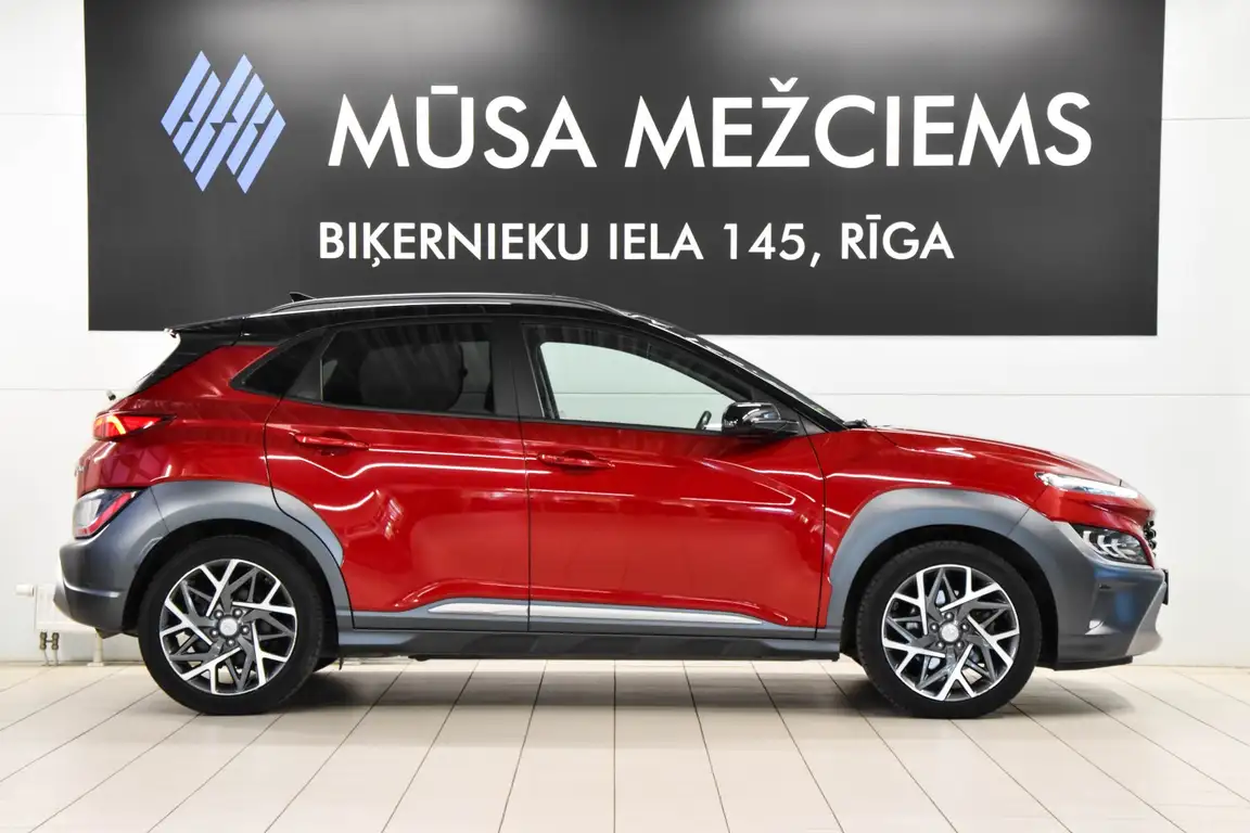 HYUNDAI KONA