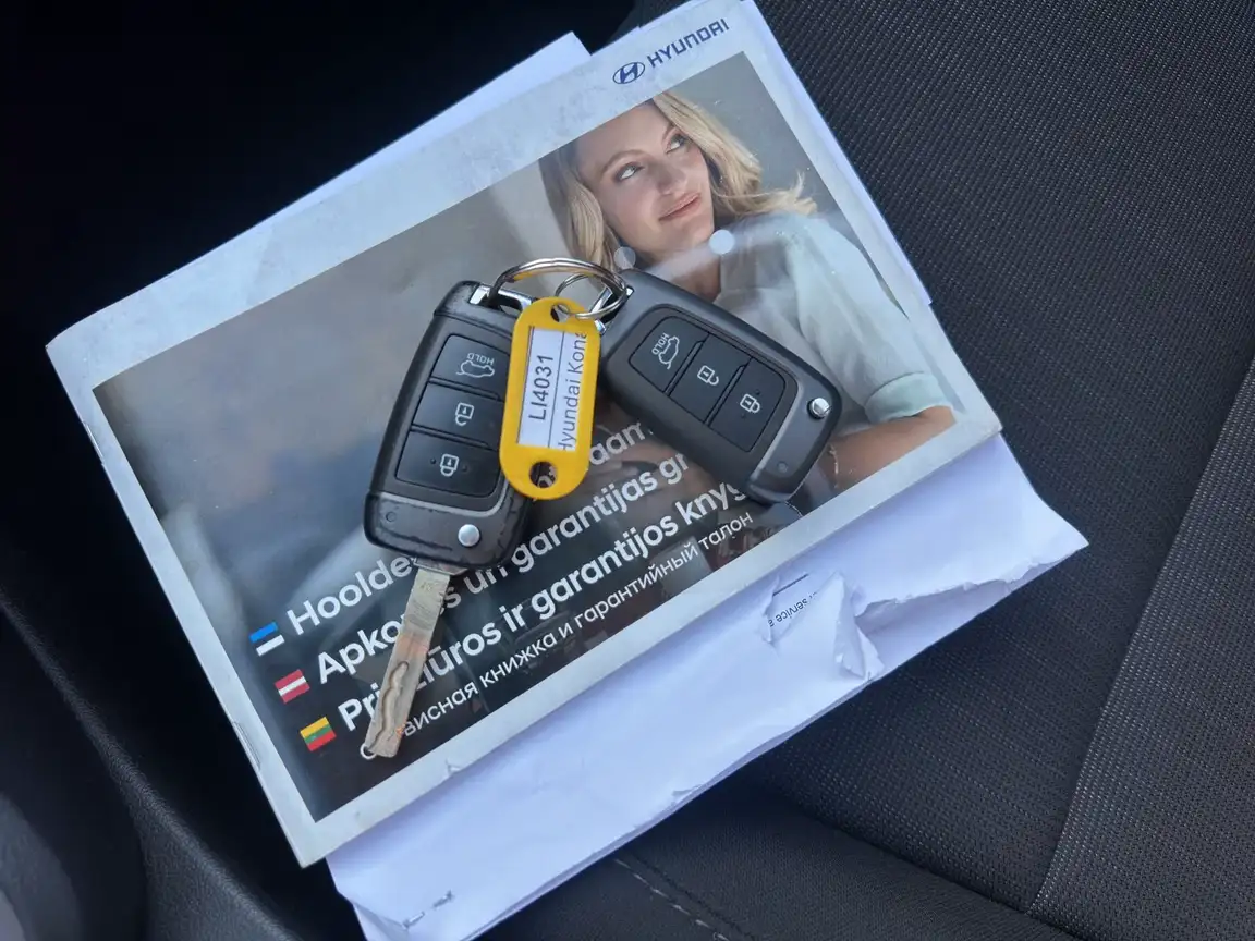HYUNDAI KONA
