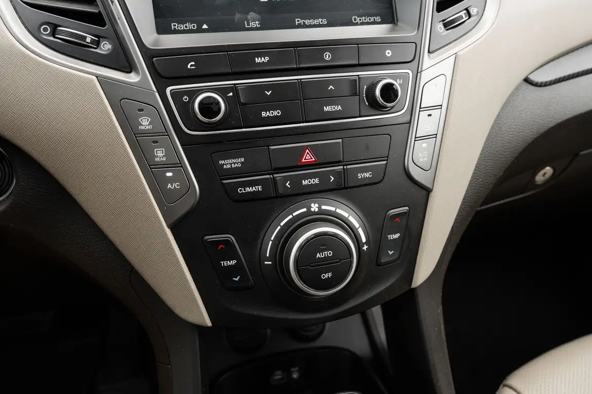 HYUNDAI SANTA FE