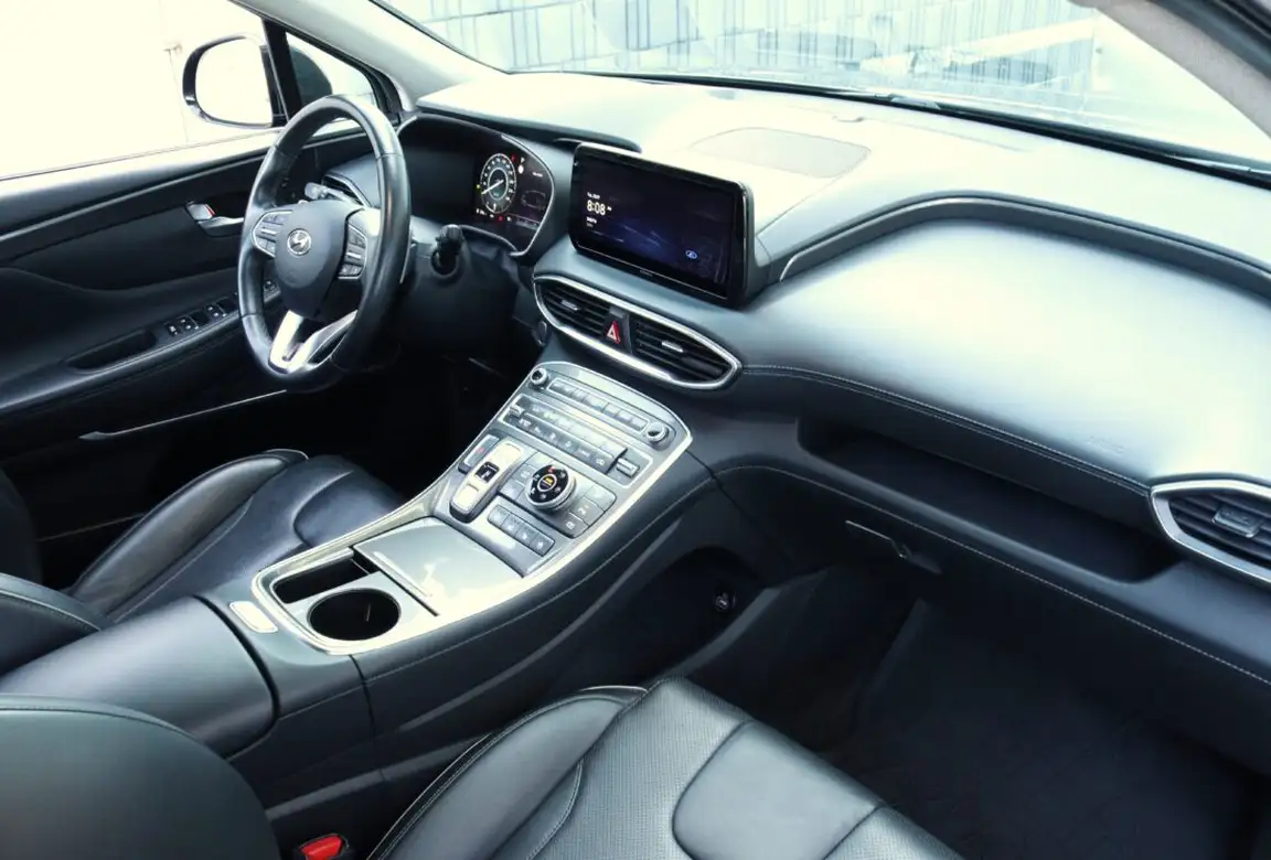 HYUNDAI SANTA FE