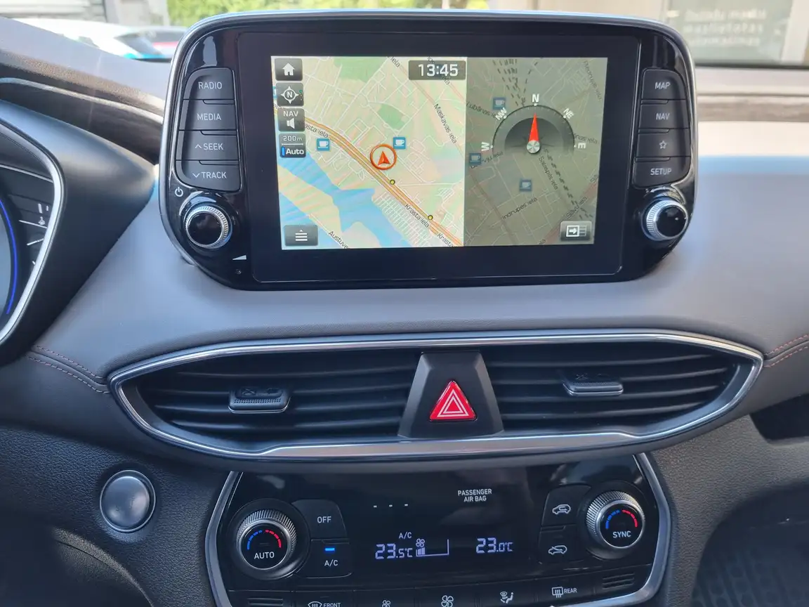 HYUNDAI SANTA FE