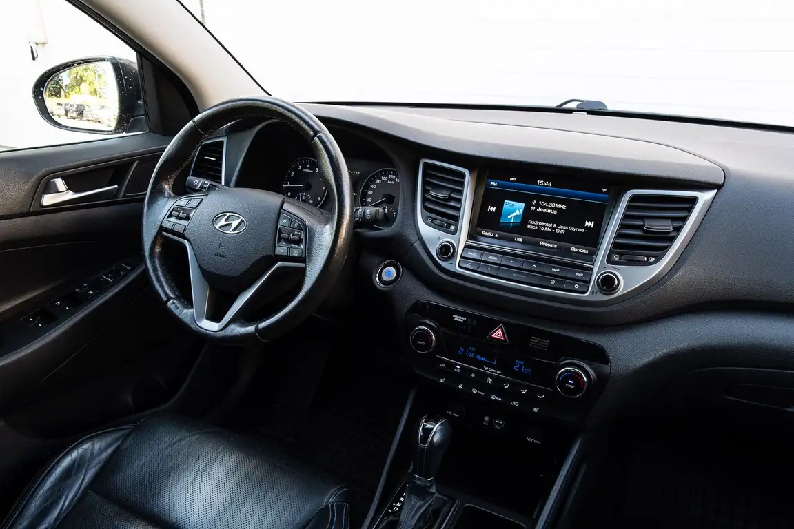 HYUNDAI TUCSON